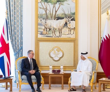 Qatar and UK stress on ensuring security of maritime routes, freedom of navigation