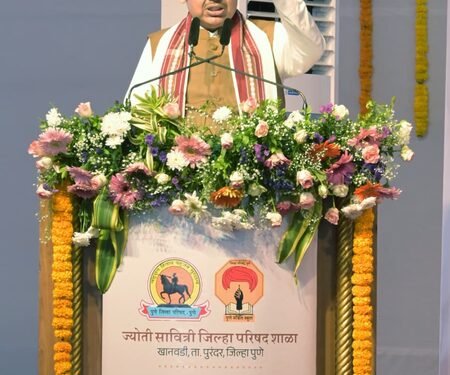 Reservations for women in Lok Sabha and Vidhan Sabha is true tribute to Mahatma Phule: Maha CM