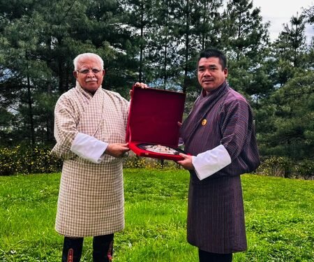Manohar Lal visits Bhutan’s heritage sites, discusses infra cooperation
