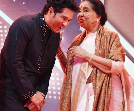 ‘A sad day for music lovers across the world’: Sachin-Virat mourn the passing of Asha Bhosle