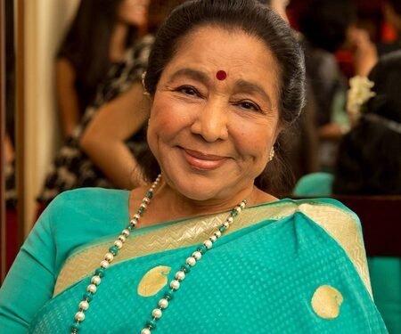 Odisha CM, other leaders mourn demise of legendary singer Asha Bhosle