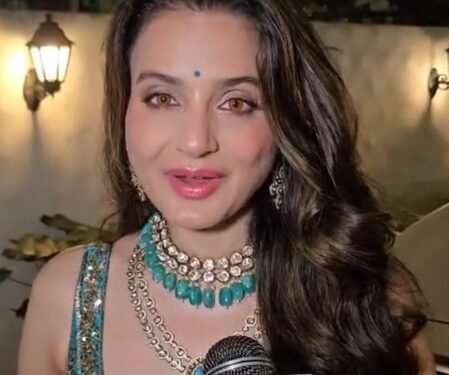 Ameesha Patel says late Asha Bhosle’s song marked her first step in Bollywood: Will cherish it all my life