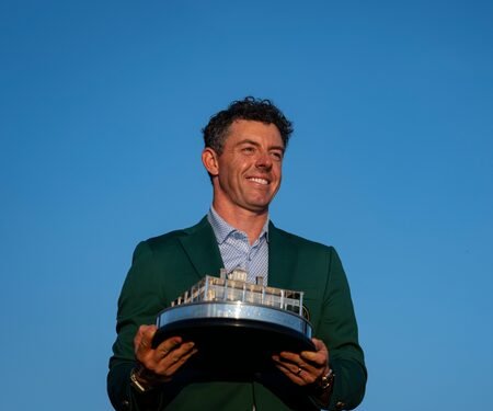 Rory McIlroy clinches second consecutive Masters title
