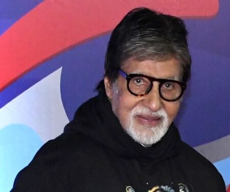 Amitabh Bachchan says Asha Bhosle has ‘left an entire encyclopedia of eternal music’