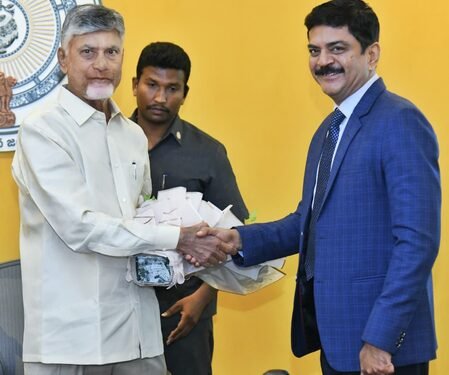 Andhra CM Chandrababu Naidu bats for simplifying procedure to expedite setting of industries