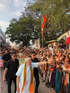 Tamil Nadu: PM Modi holds mega roadshow in Nagercoil town of Kanyakumari