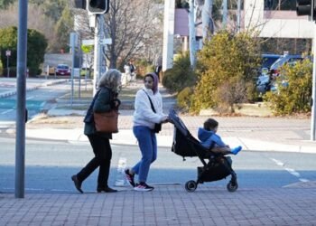 Life satisfaction among Australians falls to record low, survey finds