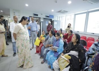 Delhi CM Rekha Gupta flags gaps during surprise visit to Aruna Asaf Ali Hospital