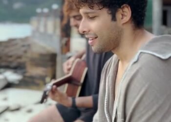 Siddhant Chaturvedi treats with his music single ‘Rehna’ on his birthday