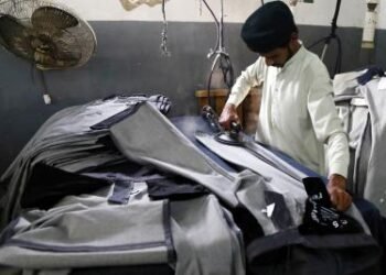 Pakistan: Textile workers subjected to exploitative wages, hazardous environment