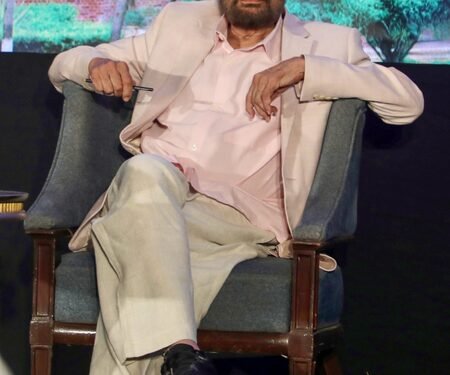 Shekhar Kapur says it was fun doing ‘Gawaahi’ with Zeenat Aman