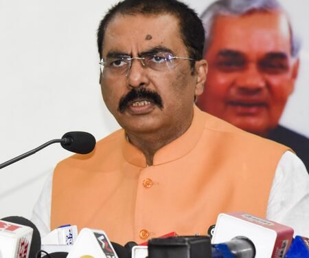 ‘PM’s foreign visits aimed at speeding up Viksit Bharat mission, says Sanjay Saraogi