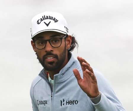 Golf: Bhatia shines with bogey-free opening round