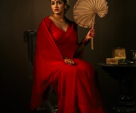 Dimple Hayathi’s look in Sharwanand’s ‘Bhogi’ revealed
