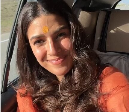 Nimrat Kaur seeks blessings at Somnath Temple, Nageshwar Temple and Dwarkadhish Temple