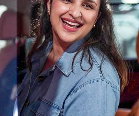 Parineeti Chopra says, ‘Hum log Buddhe ho gaye’ as Ishaqzaade turns 14