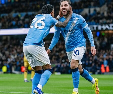 Man City cut Arsenal’s lead to two points with win over Palace