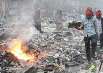 Dhaka garbage trade thrives on political patronage: Report