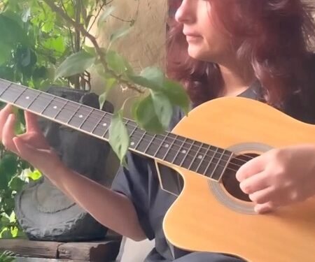 Twinkle Khanna learns guitar from her 12 year-old daughter, says every wrong note gets her a ‘condescending look’