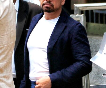 Court praises ED’s handling of Robert Vadra’s money laundering case; grants him pre-arrest bail