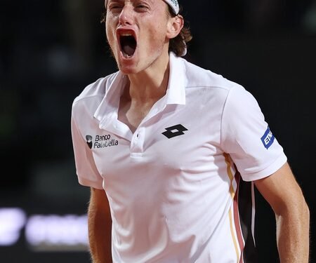 Hamburg Open: Buse knocks out defending champion Cobolli, Auger-Aliassime powers into Rd 2