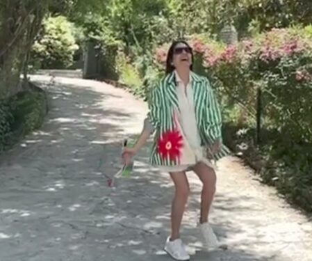 Neena Gupta says ‘buddhi ho toh kya’ as she enjoys vacation in hot pants