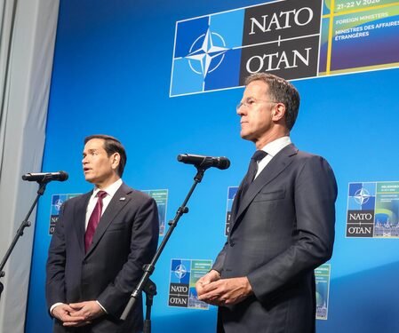 Nato eyes arms buildup amid Hormuz tensions