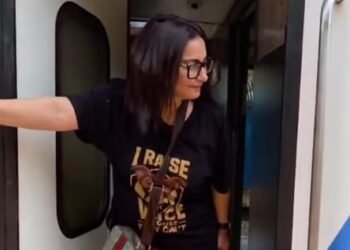 Divya Dutta relives her childhood days as she enjoys a rejuvenating train ride