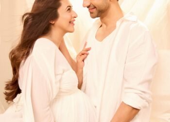 Divyanka Tripathi twins with husband Vivek Dahiya for a dreamy maternity shoot