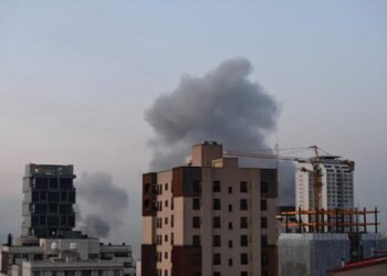 US military launches fresh strikes against Iran