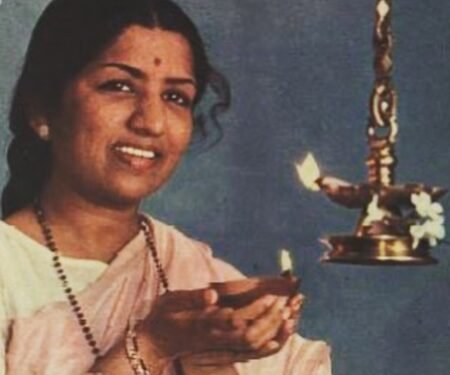 Asha Parekh reveals Lata Mangeshkar found it difficult to sing ‘Suno Sajna’ from Dharmendra starrer ‘Aaye Din Bahar Ke’