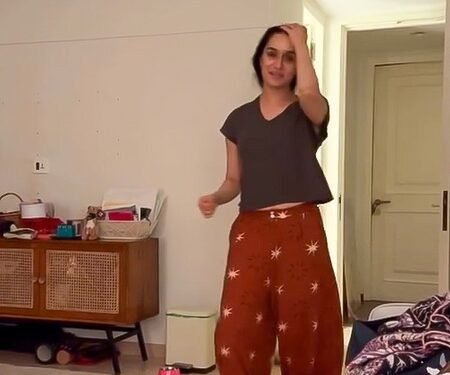 Shraddha Kapoor answers like a boss as netizen comments on her messy room: Dil saaf hona chahiye