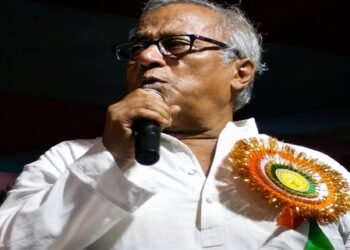 Veteran Trinamool MP heckled in own constituency, egg hurled at vehicle