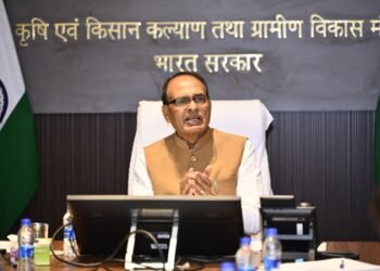 Centre releases Rs 10,021 crore to 12 states under PMAY-G