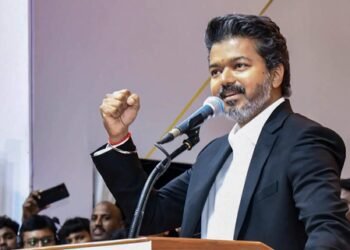 Vijay returns to Chennai from Delhi, meetings with the Gandhis deferred