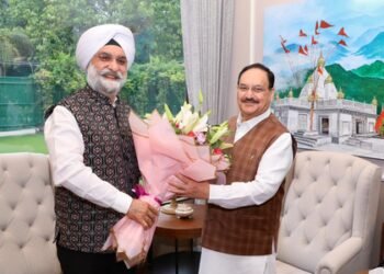 Delhi L-G discusses health issues with Union Minister JP Nadda