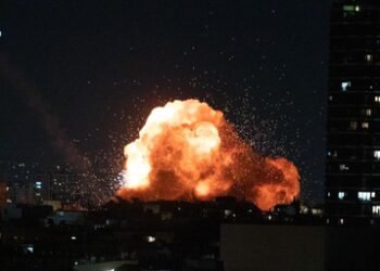 Iran’s air defences intercept US aircraft over Bushehr province: Report