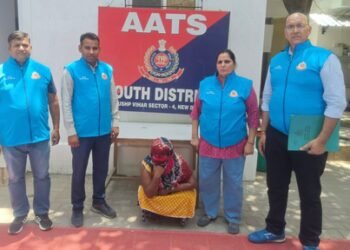 Delhi Police apprehends woman drug peddler with 112.32 grams of heroin