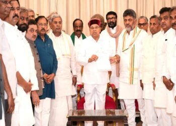 Shivakumar stakes claim to form govt; Guv invites him to take oath with team