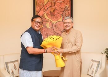 Assam CM meets Union Railway Minister, discusses expansion projects