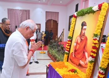 TN Minister Arunraj objects to saffron-clad Thiruvalluvar portrait at Governor’s event