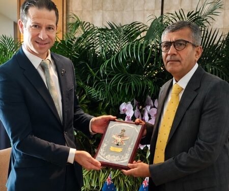 Defence Secretary discusses strengthening ties with Defence Ministers of Singapore, New Zealand