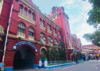 KMC identifies 3,000 illegal constructions in Kolkata, detects syndicate with political connections