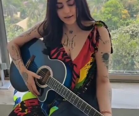 Adah Sharma drops a beautiful rendition of ‘Woh Lamhe’ with a guitar