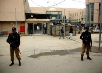 Pakistan: Over 100 activists urge govt not to oppose bail of human rights lawyers