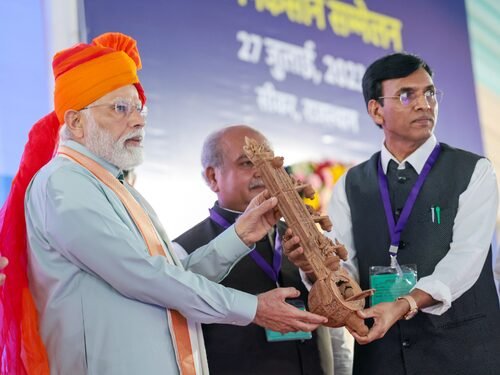 PM Modi extends birthday wishes to Mansukh Mandaviya, lauds role in furthering youth’s welfare