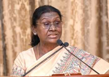 Prez Murmu extends greetings on Telangana Statehood Day, wishes for continued progress