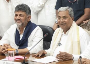 K’taka cabinet exercise shifts to Delhi; Shivakumar, Siddaramaiah to meet Cong high command
