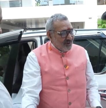 Bihar’s Begusarai court continues relief to Giriraj Singh in 2019 poll-related case