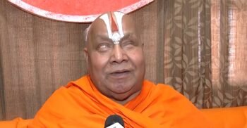 Jagadguru Rambhadracharya backs CM Yogi on ‘Gau Mata’ remark, calls for end to cow slaughter